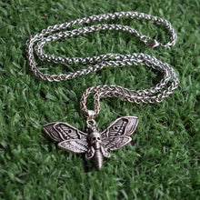 Load image into Gallery viewer, Butterfly Skull Chain - Black Crown Fashion
