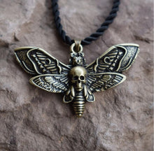 Load image into Gallery viewer, Butterfly Skull Chain - Black Crown Fashion